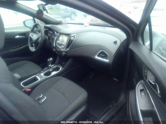 2017 CHEVROLET CRUZE 1G1BE5SM4H7234127 Photo 4