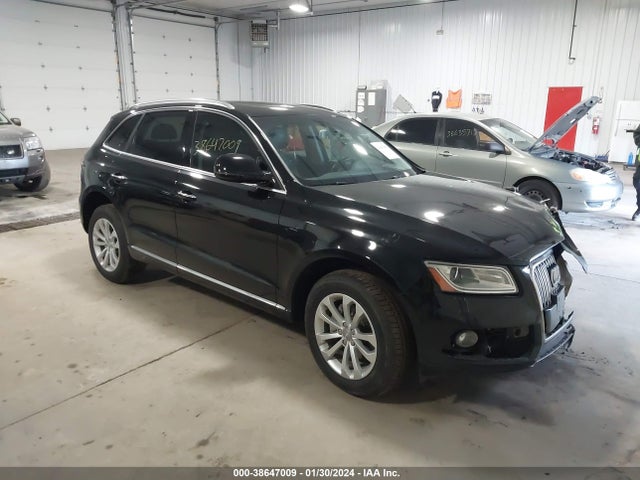Audi Q5 2.0t Premium 2016 WA1C2AFP8GA046787 Image 1
