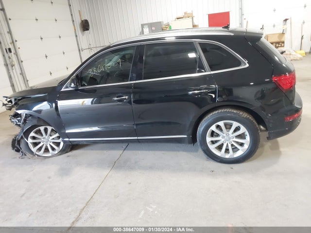 Audi Q5 2.0t Premium 2016 WA1C2AFP8GA046787 Image 14