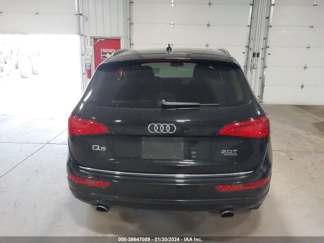 Audi Q5 2.0t Premium 2016 WA1C2AFP8GA046787 Image 16