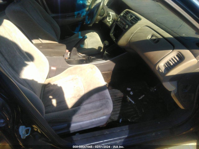 1999 HONDA ACCORD EX VIN: 1HGCG6678XA046293