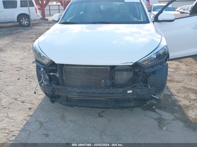 Hyundai Tucson Value 2018 KM8J3CA28JU669927 Image 6