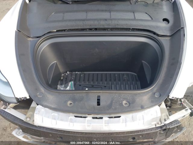 2022 TESLA MODEL Y 7SAYGDEE0NF445781 Photo 9