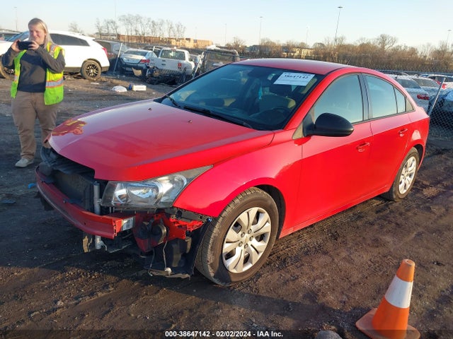 Chevrolet Cruze Ls Auto 2014 1G1PA5SG8E7159794 Image 2