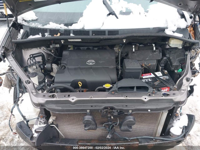 Toyota Sienna Xle 7 Passenger 2014 5TDDK3DC2ES092508 Image 10