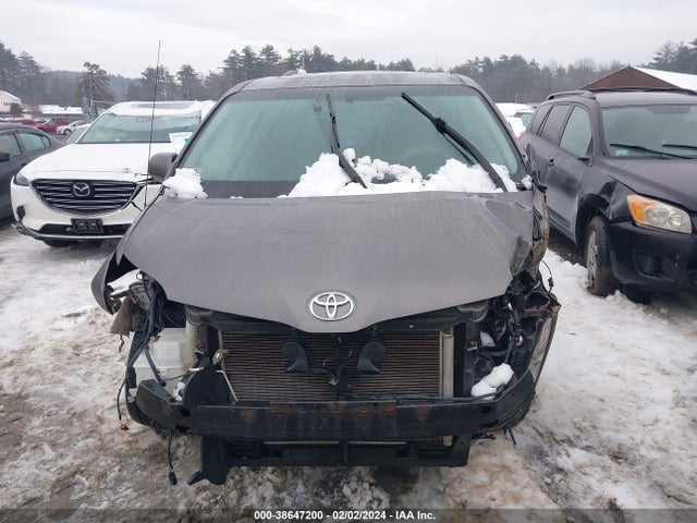 Toyota Sienna Xle 7 Passenger 2014 5TDDK3DC2ES092508 Image 11