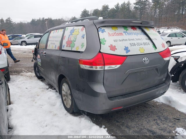 Toyota Sienna Xle 7 Passenger 2014 5TDDK3DC2ES092508 Image 3
