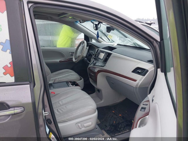 Toyota Sienna Xle 7 Passenger 2014 5TDDK3DC2ES092508 Image 5