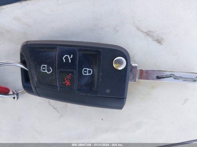 3VV1B7AX5LM052407 Volkswagen Tiguan 2.0t S