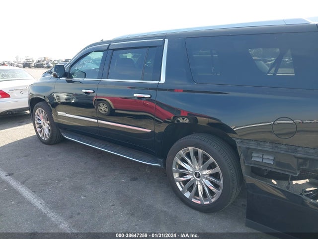 1GYS3HKJ9LR184899 Cadillac Escalade Esv 2wd Luxury