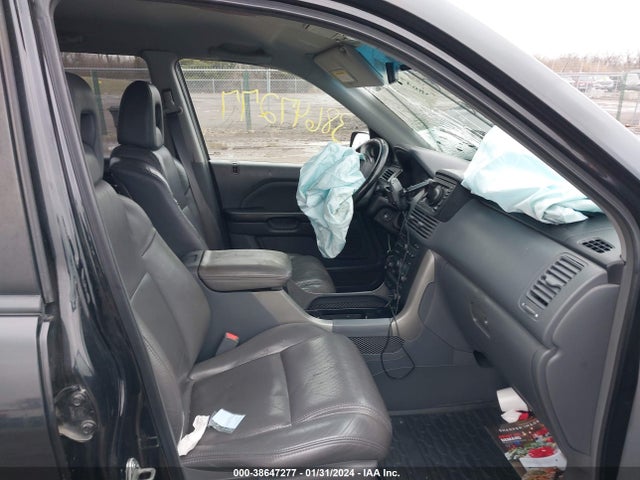 2004 HONDA PILOT EX-L VIN: 2HKYF18764H576189
