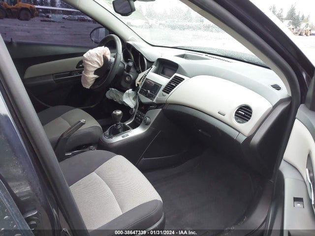 Chevrolet Cruze Ls Manual 2014 1G1PB5SG0E7171242 Image 5