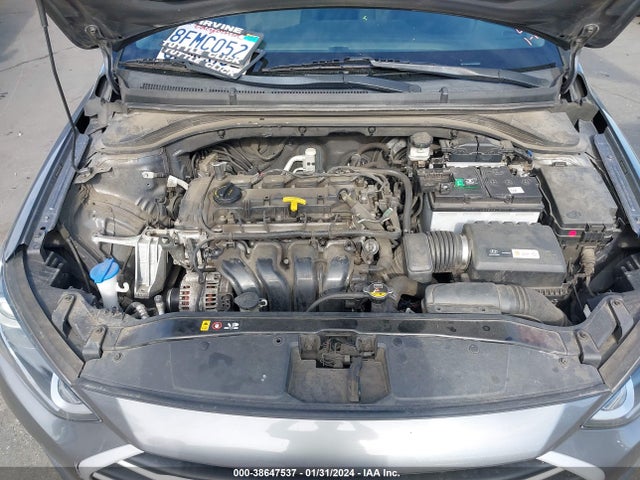 Hyundai ELANTRA SEL 2018 5NPD84LF4JH393989 Image 10