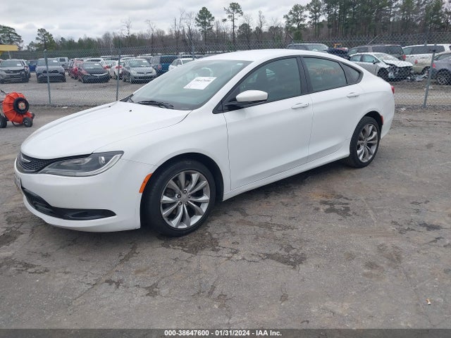 Chrysler 200 S 2015 1C3CCCBB5FN629838 Image 2