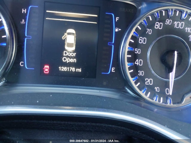 Chrysler 200 Limited 2016 1C3CCCAB6GN159354 Image 7
