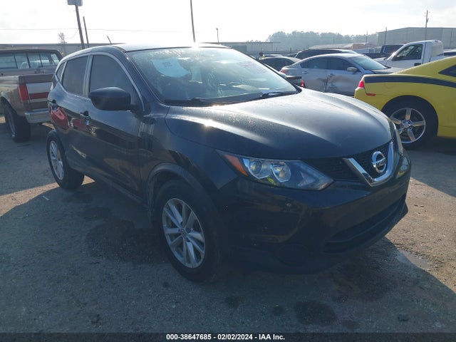 Nissan Rogue Sport S 2018 JN1BJ1CP2JW103443 main image