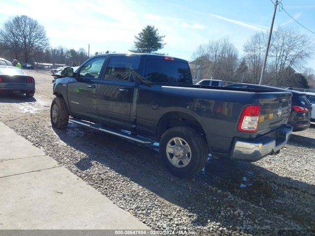 3C6UR5DJ2KG620667 RAM 2500 Big Horn  4x4 6'4 Box