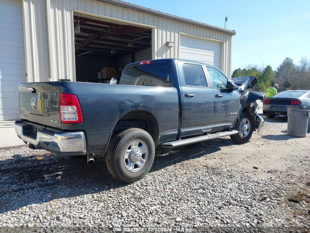 3C6UR5DJ2KG620667 RAM 2500 Big Horn  4x4 6'4 Box