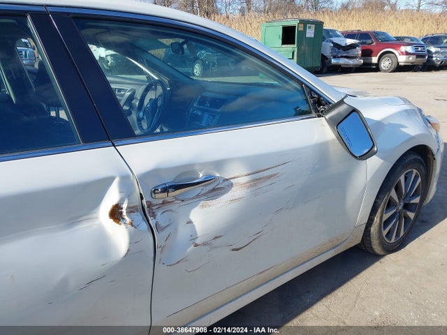 Nissan Altima 2.5 Sv 2017 1N4AL3APXHC213031 Image 18