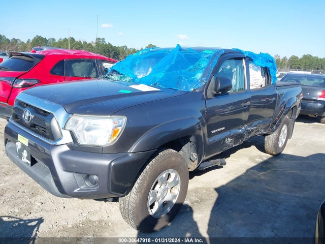 Toyota Tacoma Prerunner 2014 5TFJX4GN4EX031856 Image 2