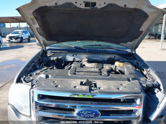 2008 FORD EXPEDITION XLT VIN: 1FMFU15528LA68489
