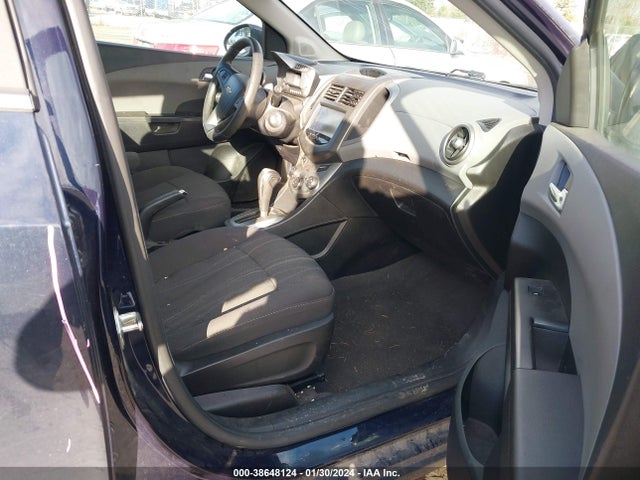 Chevrolet Sonic Lt Auto 2015 1G1JC6SB3F4150370 Image 5