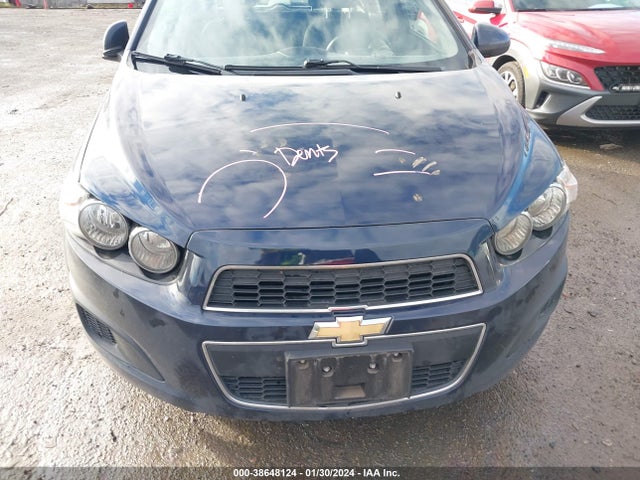 Chevrolet Sonic Lt Auto 2015 1G1JC6SB3F4150370 Image 6