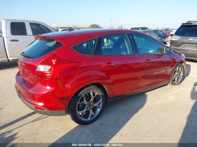 Ford FOCUS SE 2014 1FADP3K20EL222840 Image 4