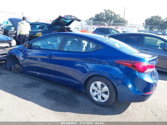 2016 HYUNDAI ELANTRA SE VIN: 5NPDH4AE7GH743912