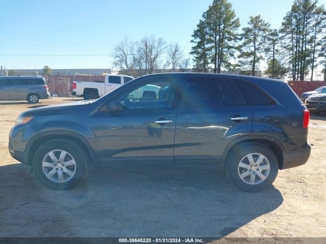 2011 KIA SORENTO VIN: 5XYKT3A13BG150982