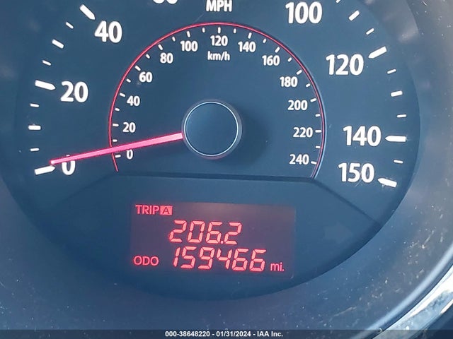 2011 KIA SORENTO VIN: 5XYKT3A13BG150982