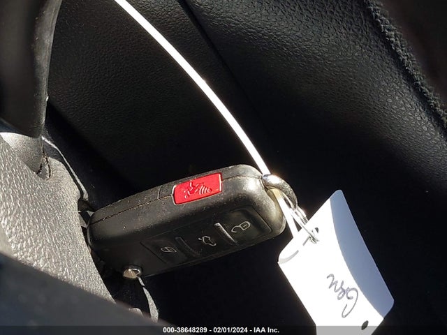 2013 VOLKSWAGEN JETTA 2.5L SE VIN: 3VWDX7AJ1DM211382
