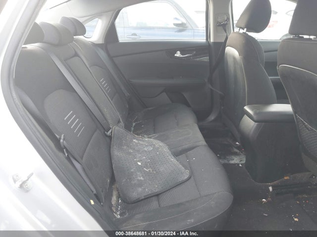 KIA FORTE S 2019 3KPF34AD9KE006030 Image 8