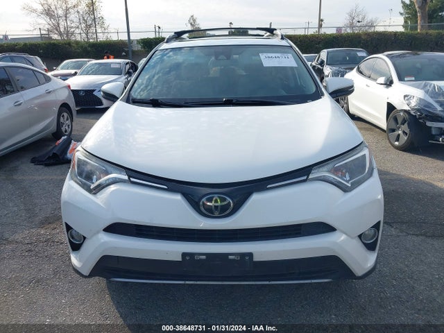 Toyota Rav4 Xle 2018 JTMRFREV0JJ742862 Image 12