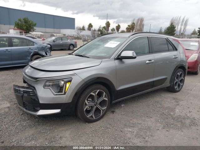 KNDCR3LE1P5043058 KIA Niro Ex Touring