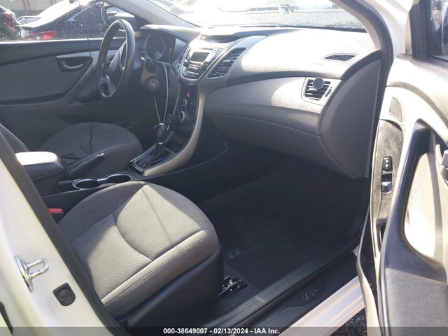 Hyundai ELANTRA SE 2016 5NPDH4AEXGH708118 Image 5