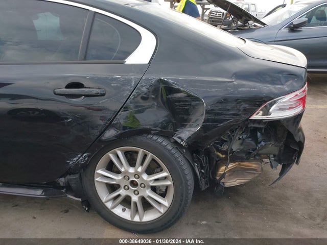 2018 JAGUAR XE SAJAJ4FX9JCP20587 Photo 5