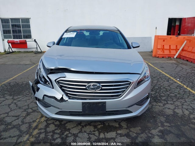 Hyundai SONATA SE 2015 5NPE24AF0FH258850 Image 12