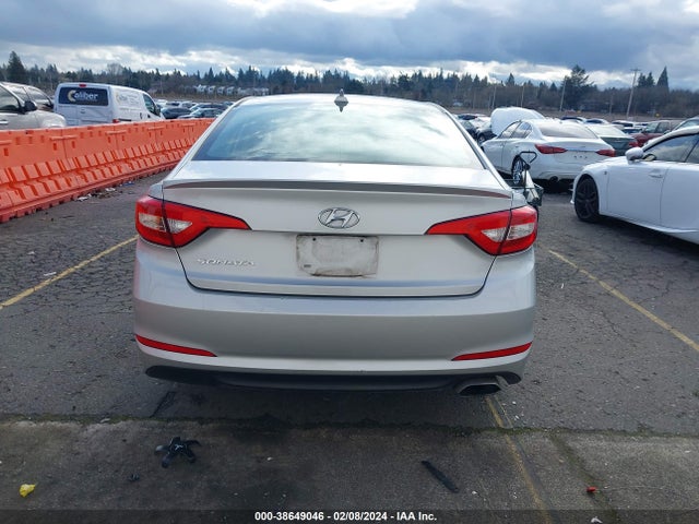 Hyundai SONATA SE 2015 5NPE24AF0FH258850 Image 16