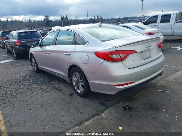 Hyundai SONATA SE 2015 5NPE24AF0FH258850 Image 3