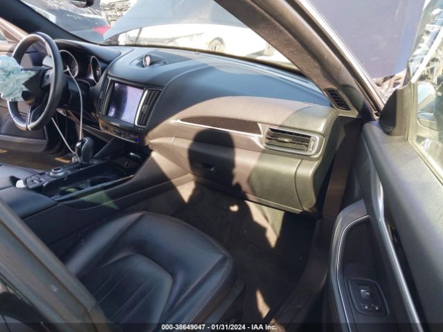 ZN661XUA2HX255298 Maserati Levante