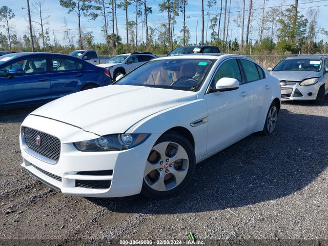 2018 JAGUAR XE SAJAR4FX6JCP31281 Photo 1