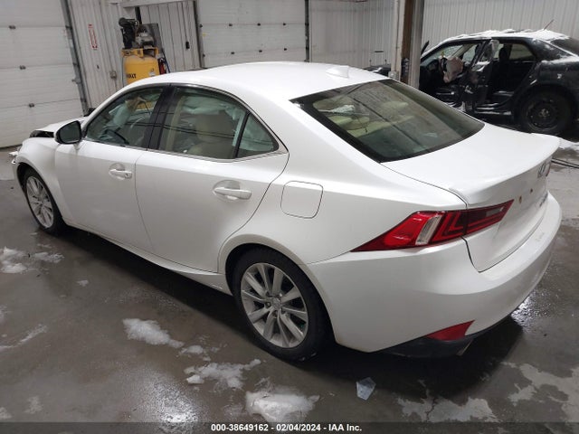 Lexus IS 250 2015 JTHCF1D20F5021471 Image 3