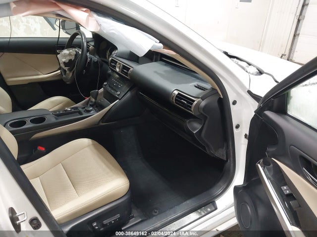 Lexus IS 250 2015 JTHCF1D20F5021471 Image 5