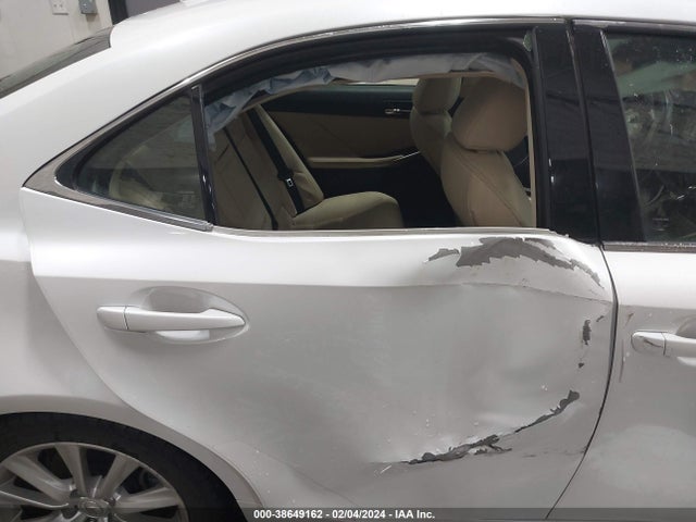 Lexus IS 250 2015 JTHCF1D20F5021471 Image 6