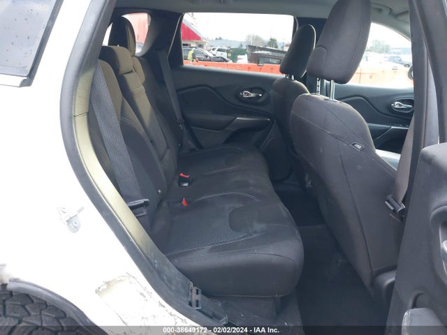 Jeep Cherokee Latitude 4x4 2019 1C4PJMCX4KD155142 Image 8