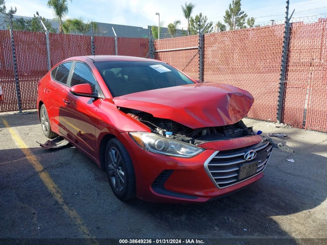 2018 HYUNDAI ELANTRA SEL VIN: 5NPD84LF4JH266756