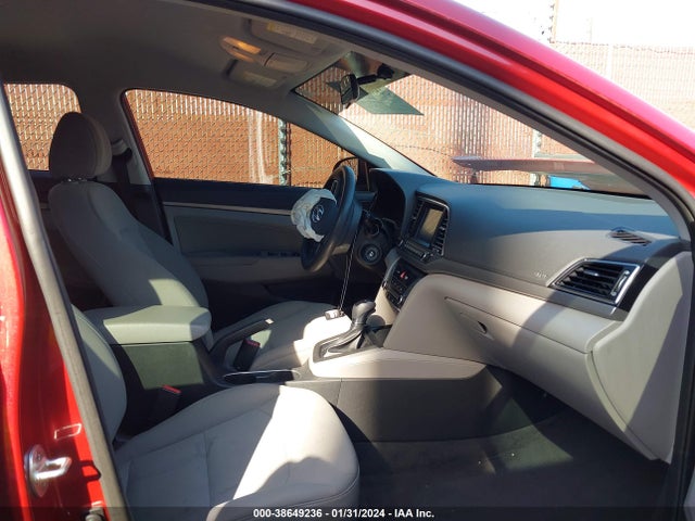 2018 HYUNDAI ELANTRA SEL VIN: 5NPD84LF4JH266756