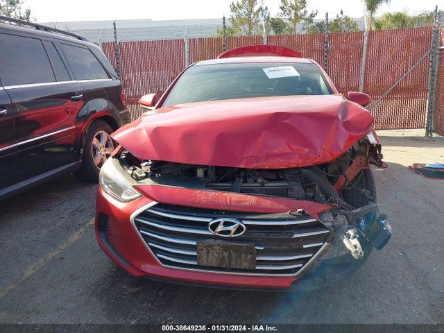 2018 HYUNDAI ELANTRA SEL VIN: 5NPD84LF4JH266756