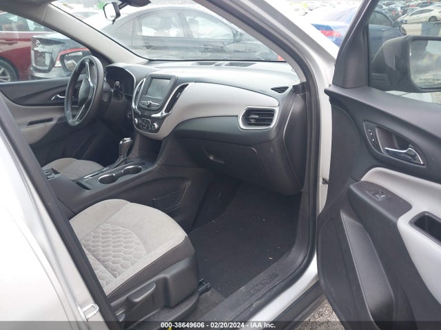 Chevrolet EQUINOX LS 2018 2GNAXHEV7J6141747 Image 5